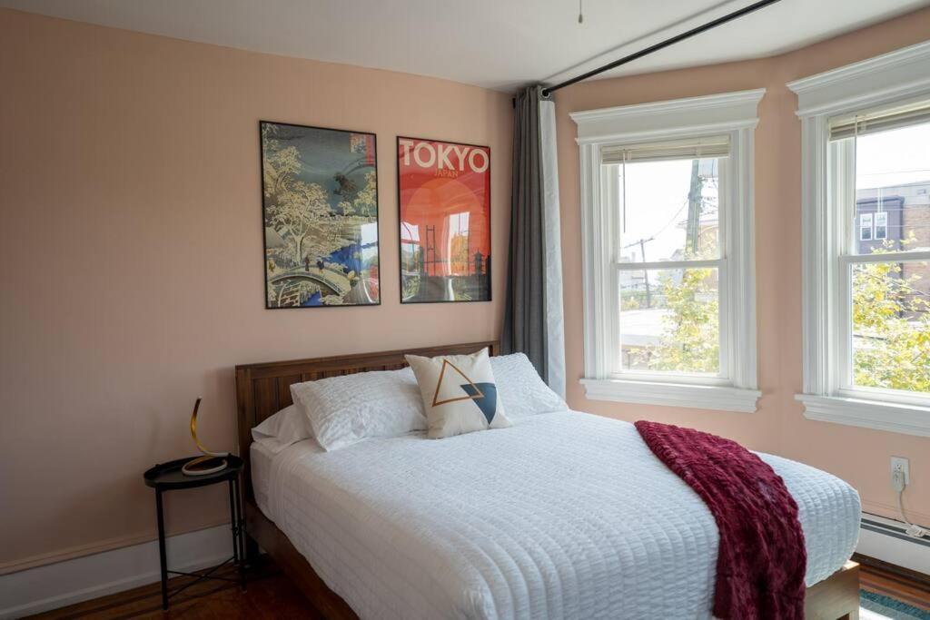 Luxury 8 Bedroom 4 Ba - Just 1 Block From The Beach! *